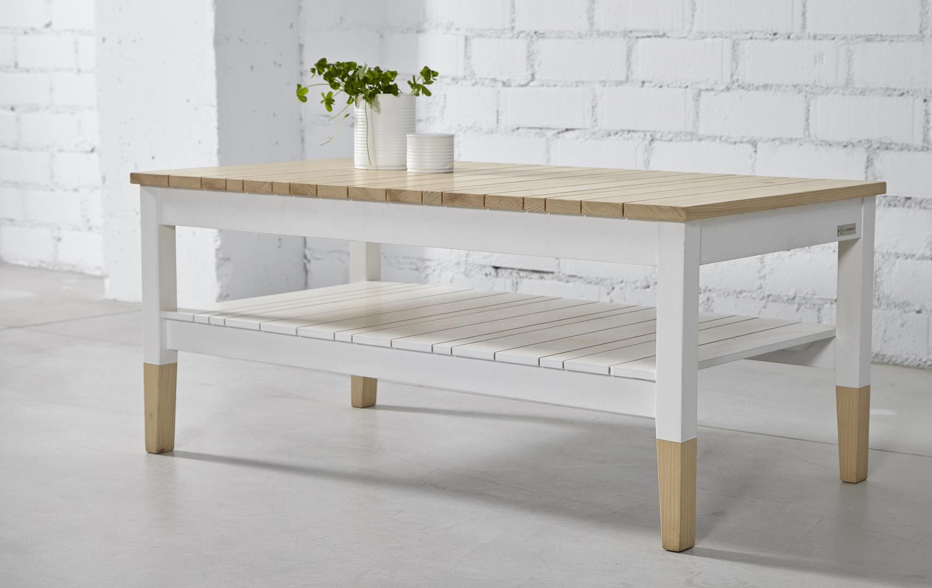 mesa centro madera natural y blanca
